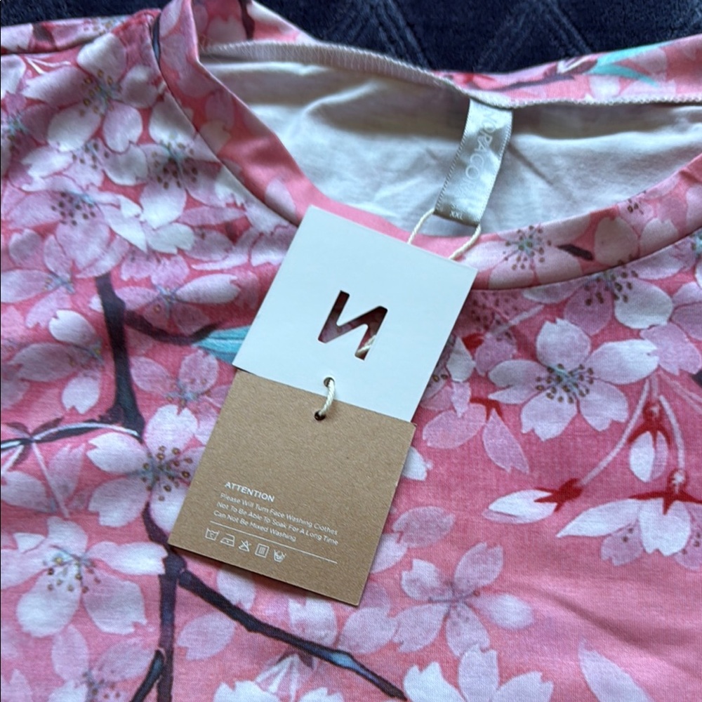 New Noracora Womens Cherry Blossom Pink Floral Tee size XXL - Picture 5 of 13